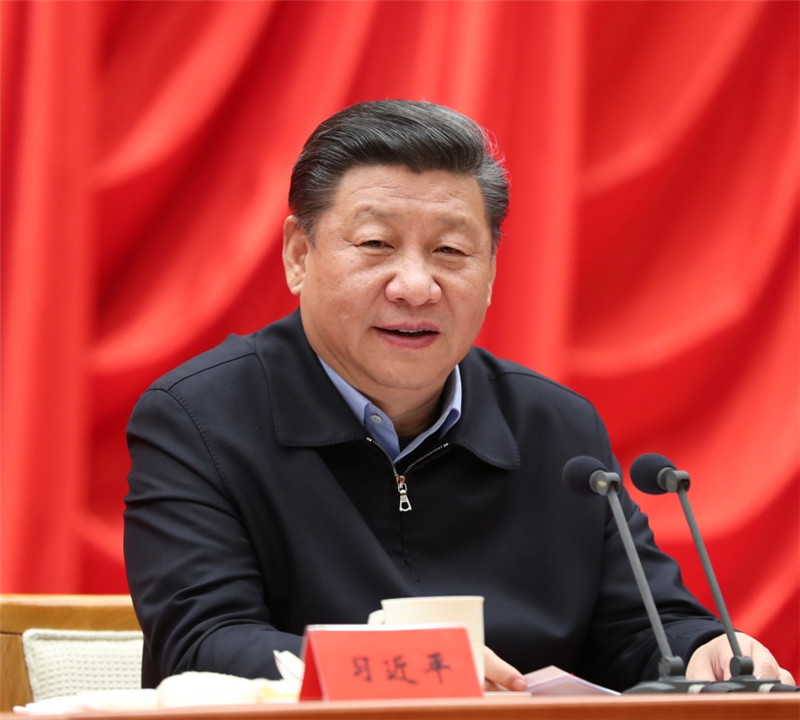1月5日,新进中央委员会的委员、候补委员和省部级主要领导干部学习贯彻习近平新时代中国特色社会主义思想和党的十九大精神研讨班在中央党校开班。中共中央总书记、国家主席、中央军委主席习近平在开班式上发表重要讲话。